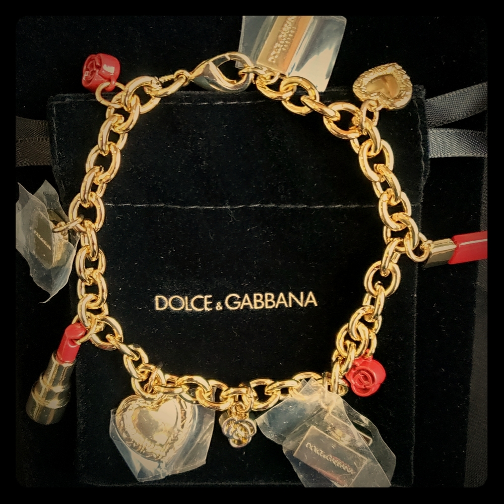 D&G CHARM BRACELET